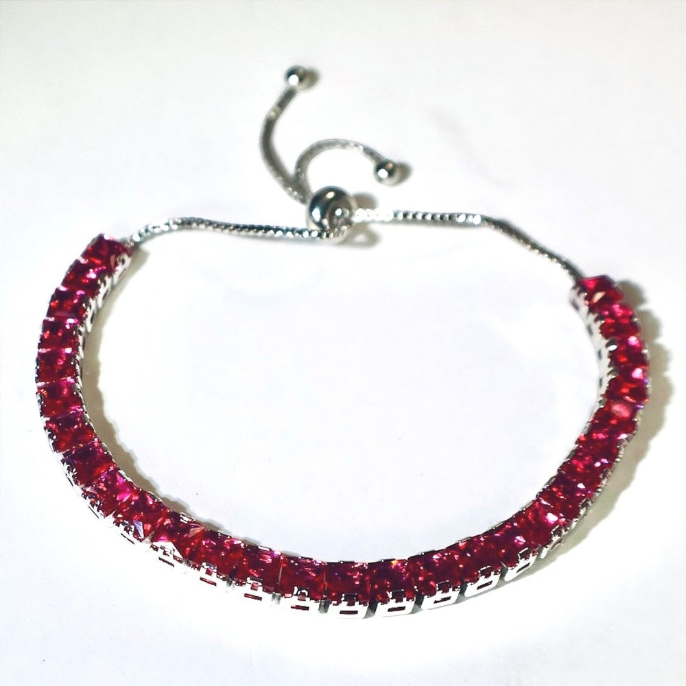 Swarovski Crystal Silver Plated Ruby Red Princess Cut Adjustable Bolo Bracelet